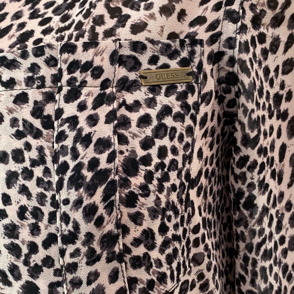 Nwot Guess Button Down With Adjustable Sleeves - image 6